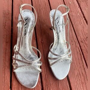 Silver strappy silver kitten heel dress shoes women size 9